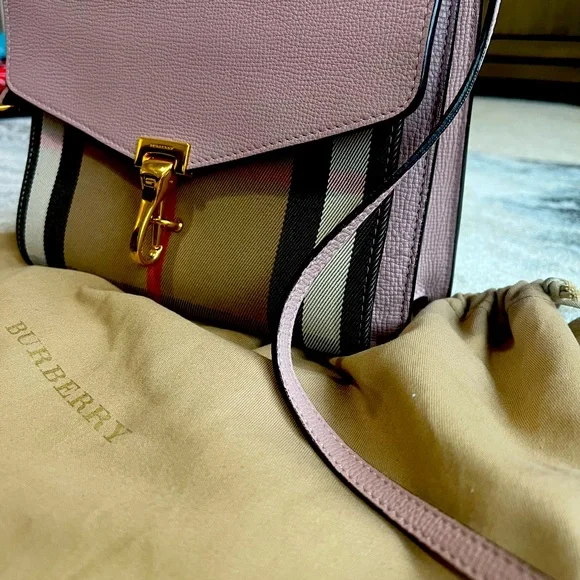 Burberry crossbody - Picture 2 of 9